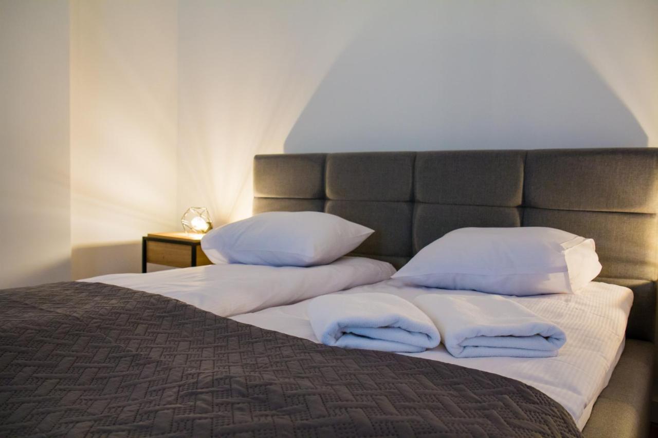 Osemka By Rentoom Apartment Torun Luaran gambar
